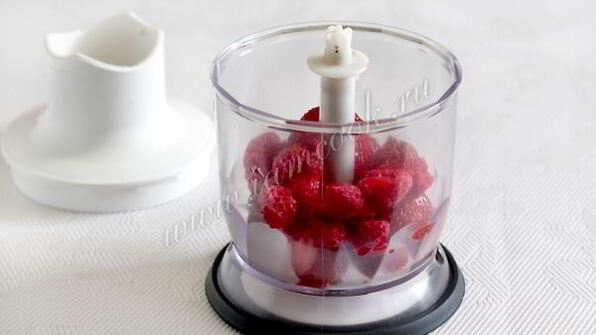 ягодный коктейль с мятой