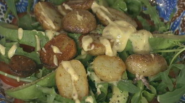 картофельный салат с авокадо и домашним майонезом