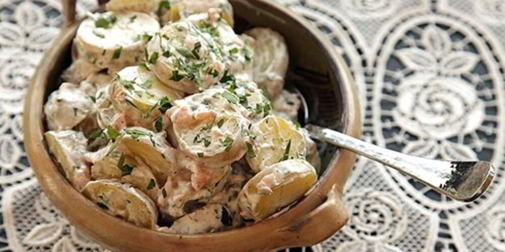 Рецепт картофельного салата с копченой рыбой