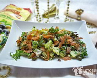 Картофельный салат с красной рыбой