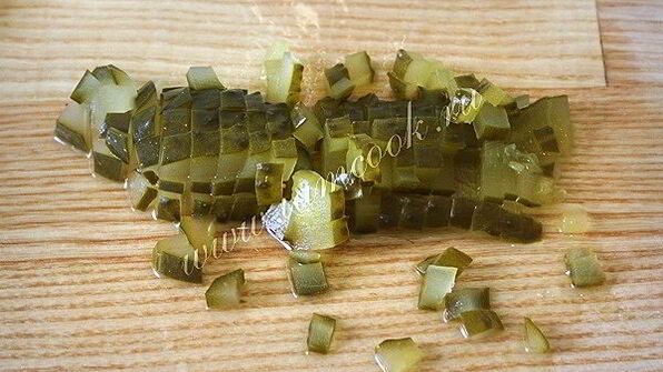 картофельный салат с маринованными грибами