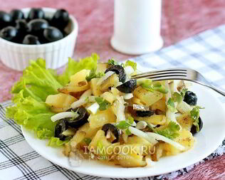 Салат с картофелем и солеными огурцами