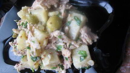 Теплый картофельный салат с телятиной