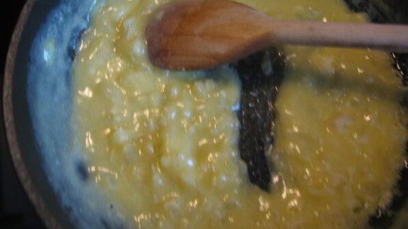 теплый картофельный салат с телятиной