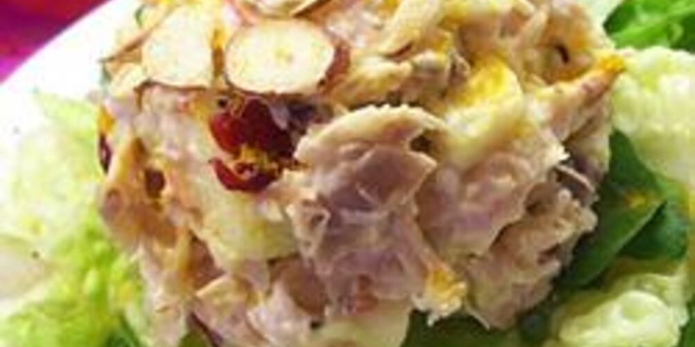 Рецепт куриного салата с яблоком