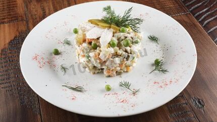 Классическое оливье c курицей