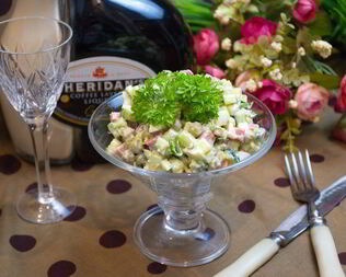 Оливье классический с колбасой