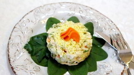 Оливье с курицей классический