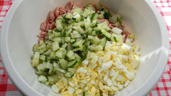 салат летний оливье