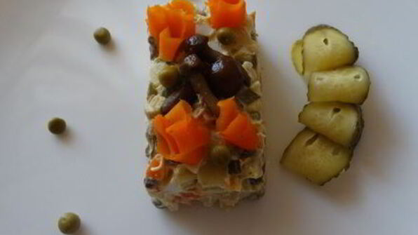 салат оливье с грибами