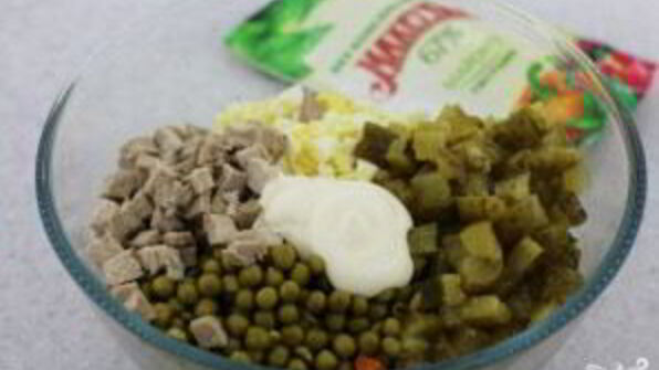 салат оливье со свининой