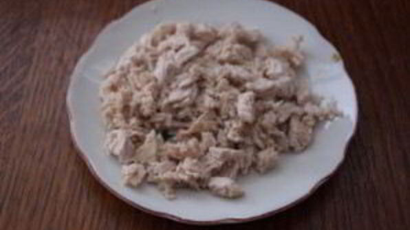 овощной салат с маринованными грибами и индейкой