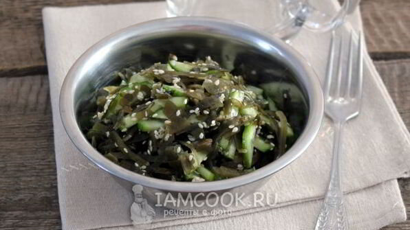 салат из морской капусты с огурцом