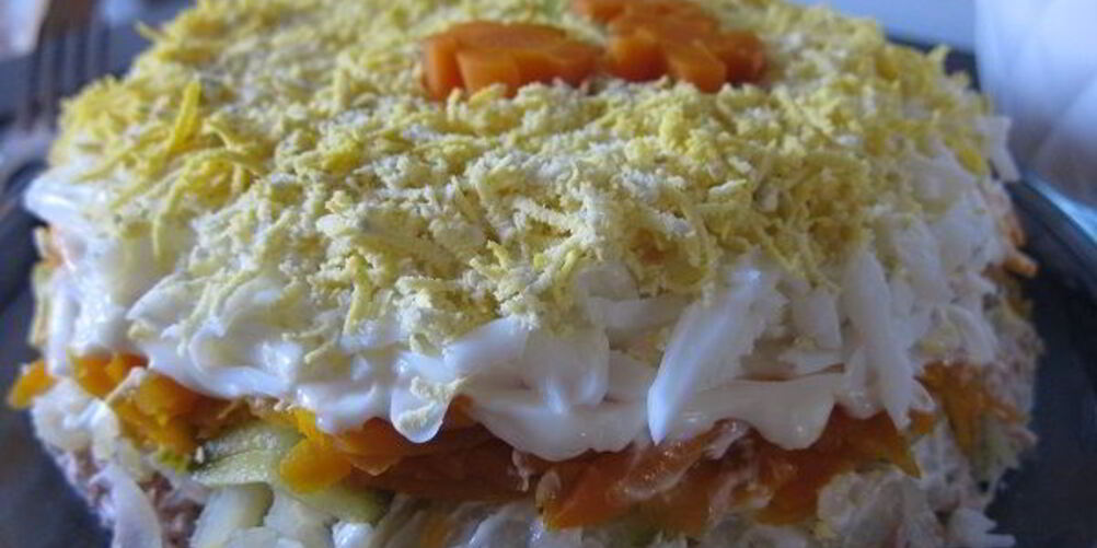 Рецепт салата мимоза с маринованным огурцом