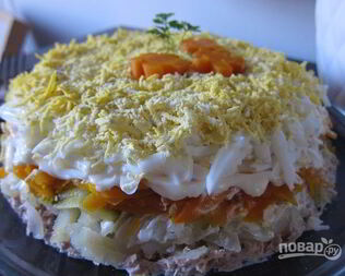 Салат Мимоза с маринованным огурцом