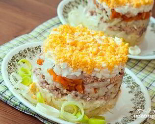 Салат Мимоза с яблоком