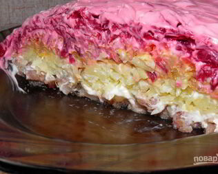 Новогодний салат Селедка под шубой