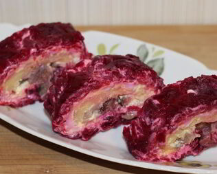 Рулет из сельди под шубой