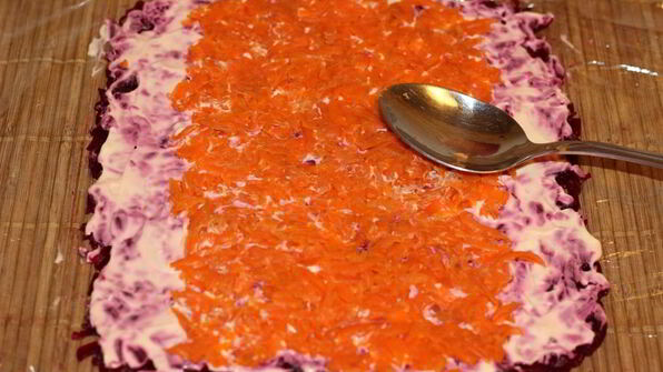 рулет из сельди под шубой