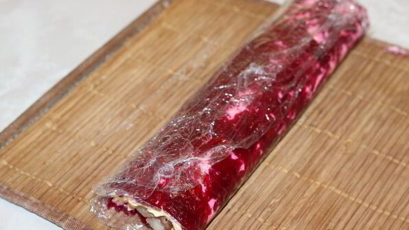рулет из сельди под шубой