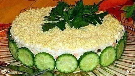 Салат-торт Печень трески под шубой