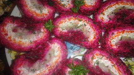 Сельдь под шубой в виде рулета