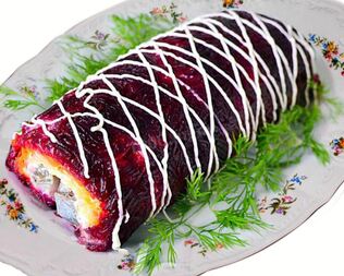 Селедка под шубой с яблоком рулетом