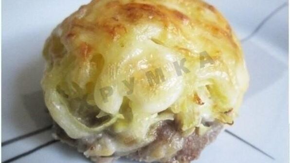 шарики из фарша под шубой в духовке