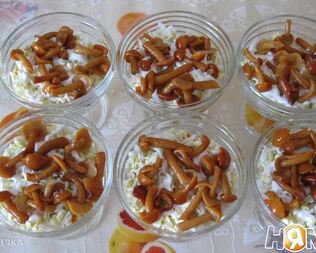 Салат с фасолью и грибами