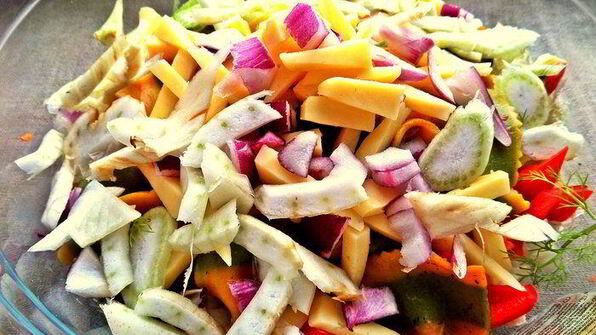 салат с итальянскими мотивами