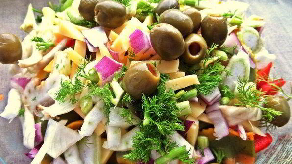 салат с итальянскими мотивами