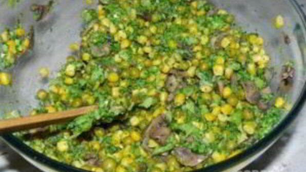 салат с шампиньонами жареными