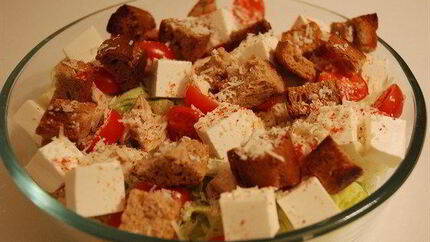 Салат Цезарь с фетой