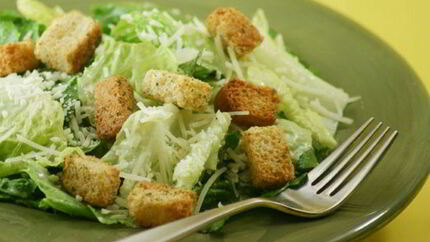 Салат Цезарь с капустой