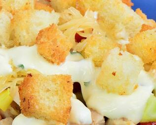 Салат Цезарь с пекинской капустой