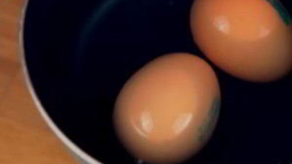 салат цезарь с соусом