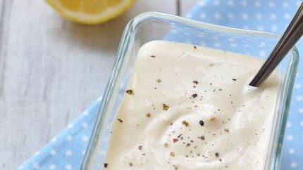 Заправка к салату Цезарь на майонезе