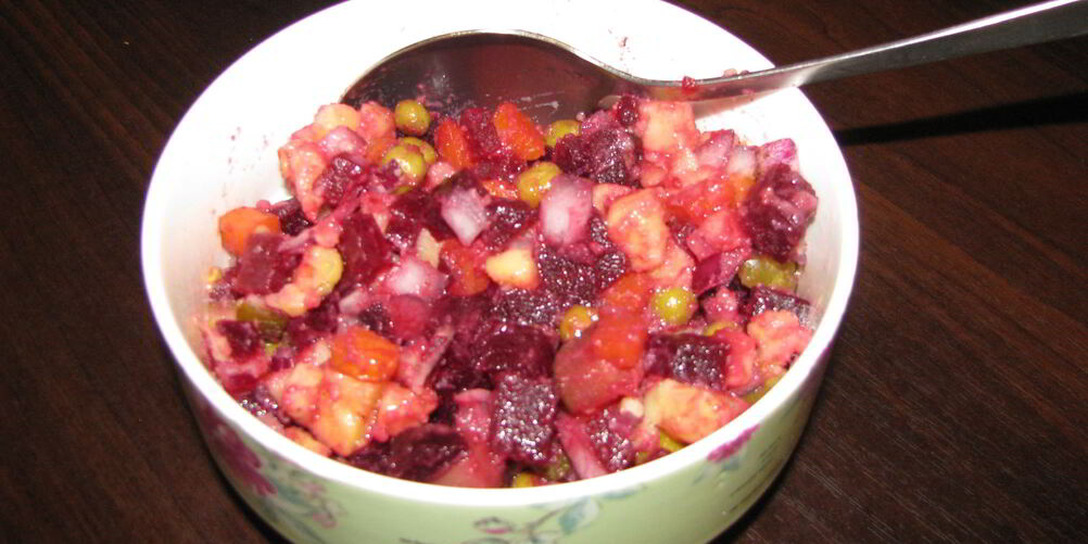 Рецепт классического винегрета с луком