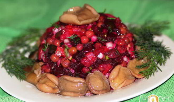 Винегрет с солеными грибами