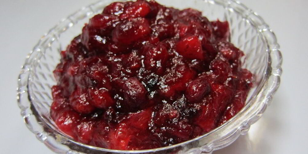 Рецепт классического клюквенного соуса с соком лимона и апельсина