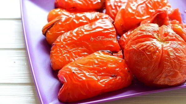 соус из гриль-перца с жимолостью