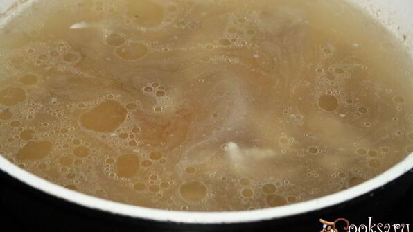 борщ на индюшином бедрышке