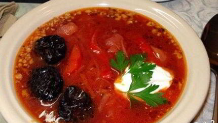 Борщ с черносливом вегетарианский