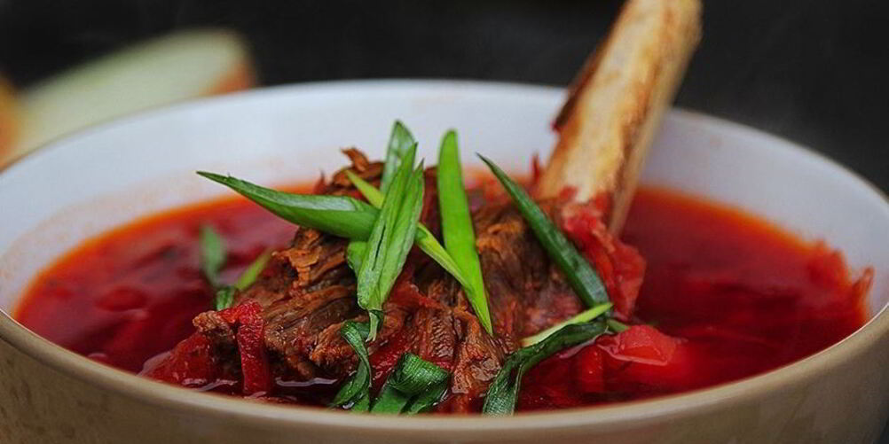 Рецепт борща с говяжьей грудинкой на кости