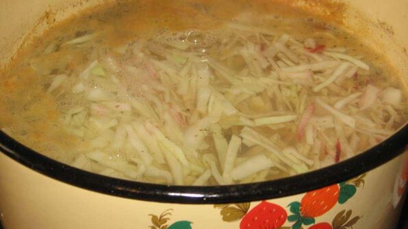 борщ с томатной пастой