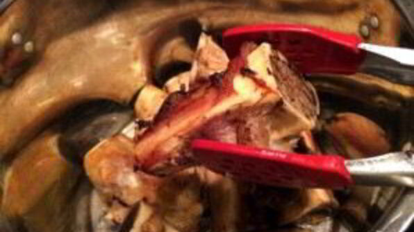 насыщенный говяжий бульон