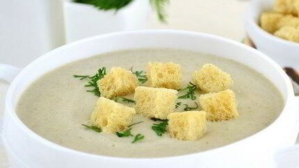 Суп-крем из опят на курином бульоне