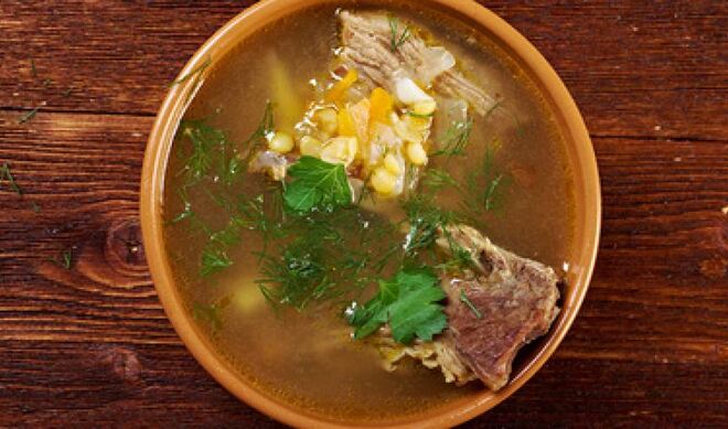 Гороховый суп с говяжьими ребрышками