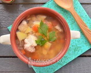 Гороховый суп с курицей в мультиварке