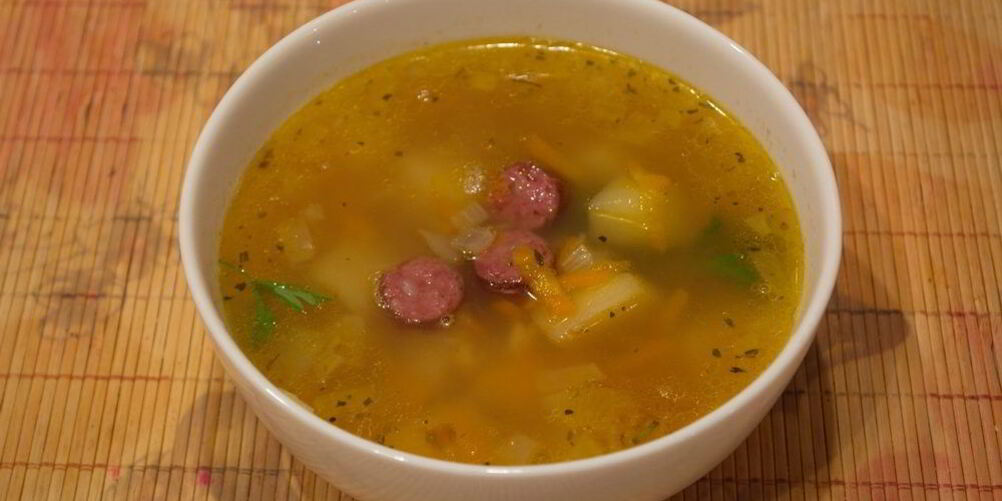 Рецепт горохового супа с охотничими колбасками